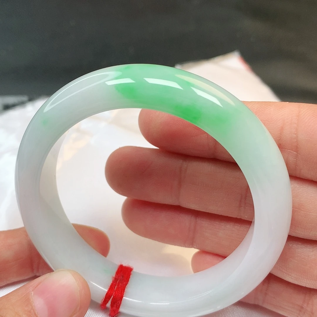 翡翠手镯未镶嵌90号