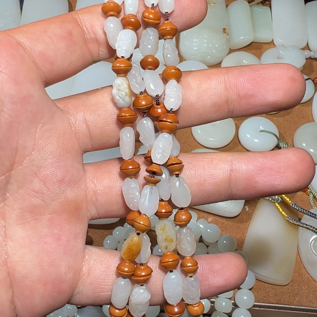 未镶嵌和田玉挂件