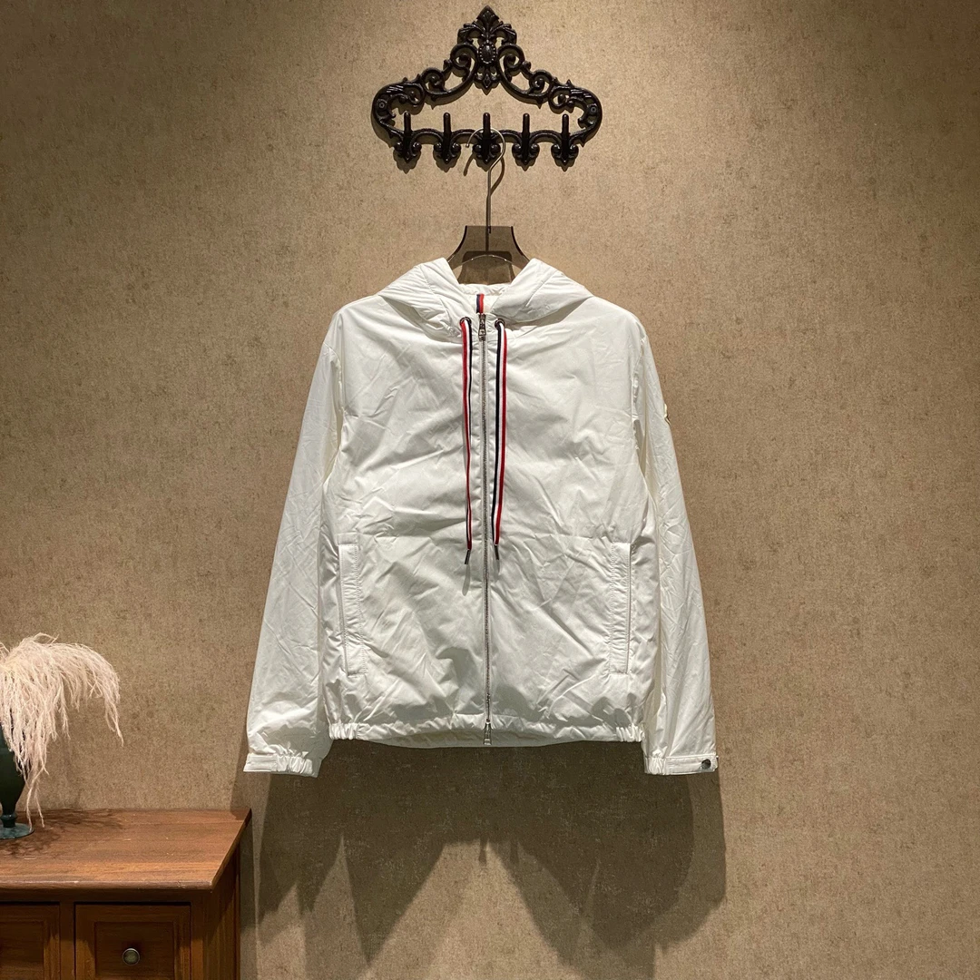 99新 MONCLER Cerou白色刺绣徽标薄款羽绒服/1码/39058