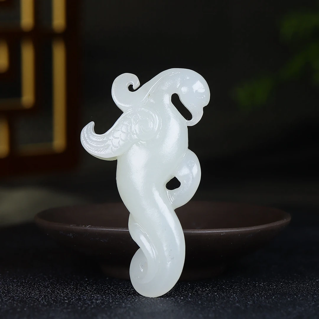 010276和田玉晴水瑞兽挂件