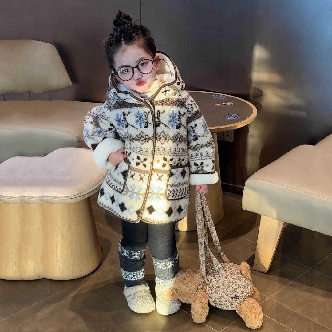 女童2025年冬季新款外套宝宝韩版加绒费尔岛大衣小童洋气加厚冬装