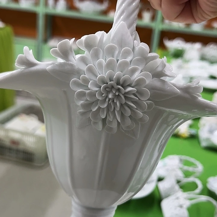 陶瓷微瑕老货高白色花瓶