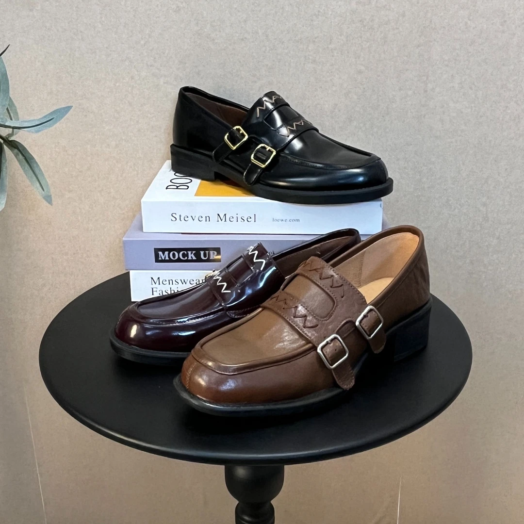 JH150-29/牛皮/时尚通勤百搭时尚真皮粗跟低跟方头四季乐福鞋女鞋