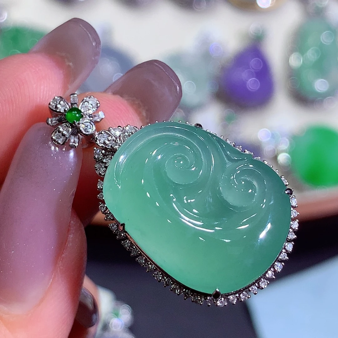 翡翠18K金镶嵌吊坠(不含链)