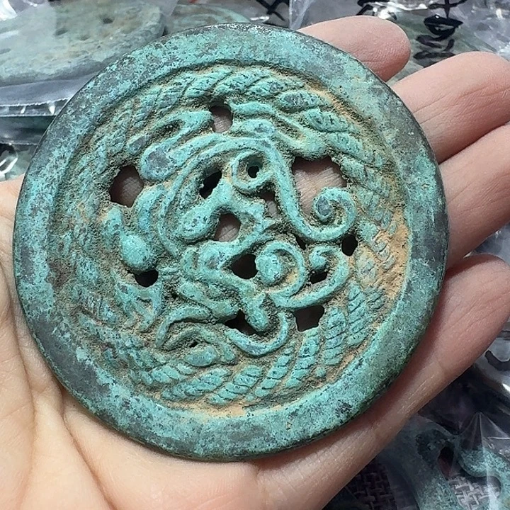 恭***喜铜现代工艺品花钱