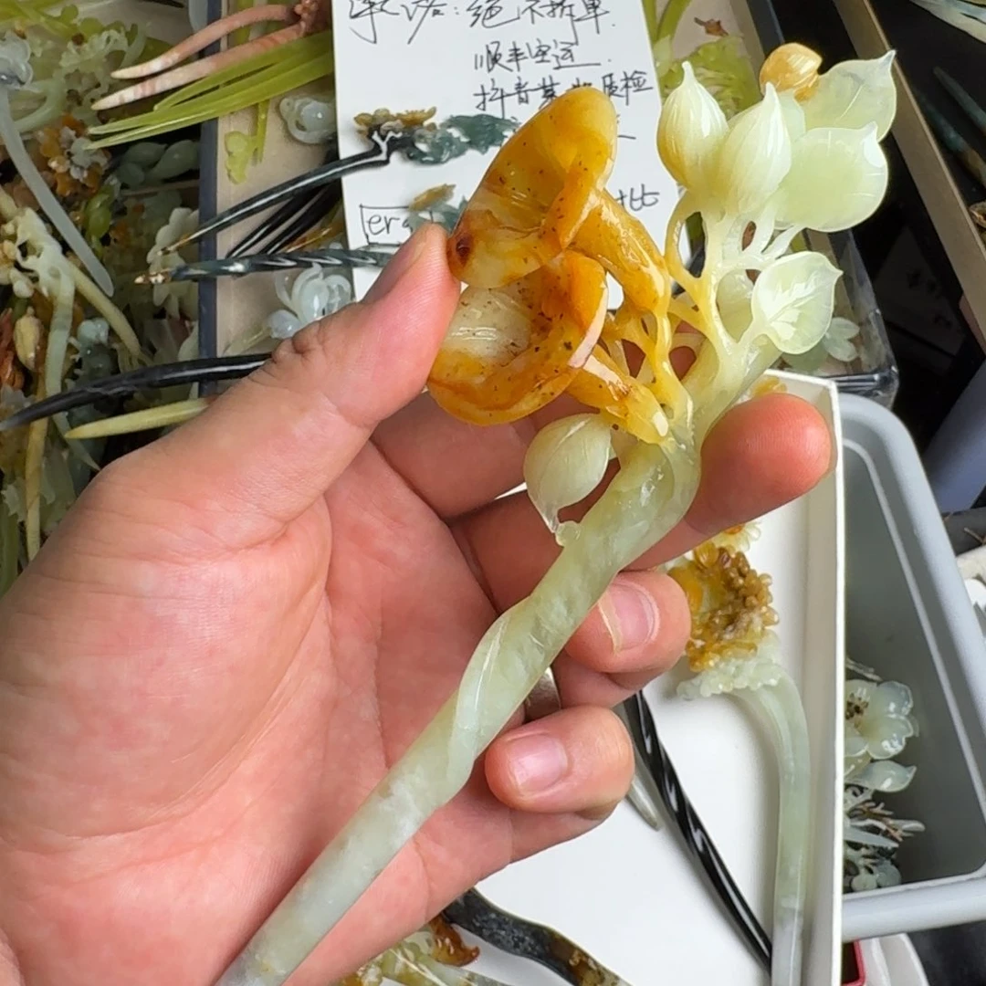 蛇纹石玉未镶嵌发饰