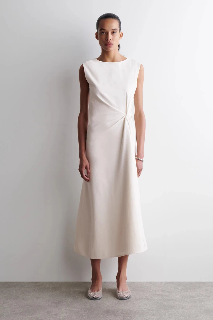 杰瑞【晴天雨水】休闲黑色褶皱背心连衣裙女2025春新款裙子女