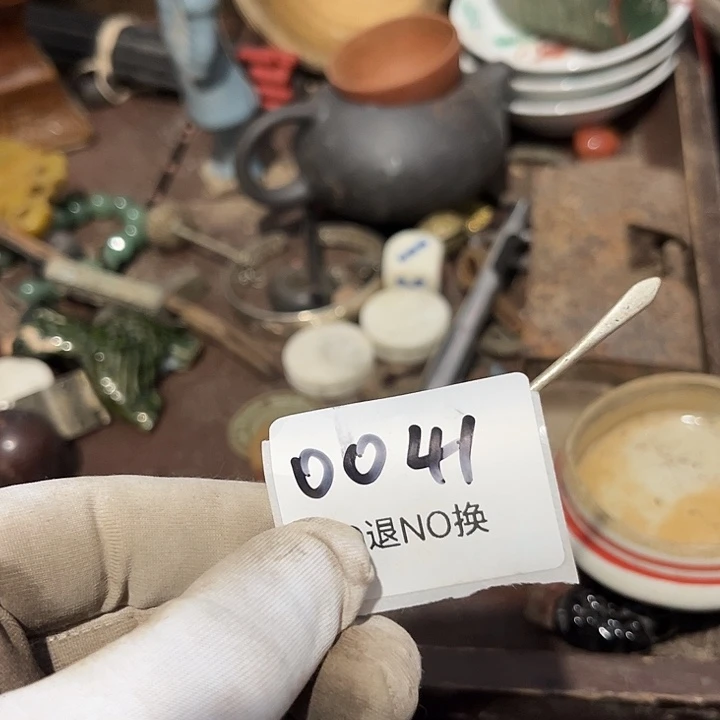 飘***扬木头木头不退不换0041号工艺品