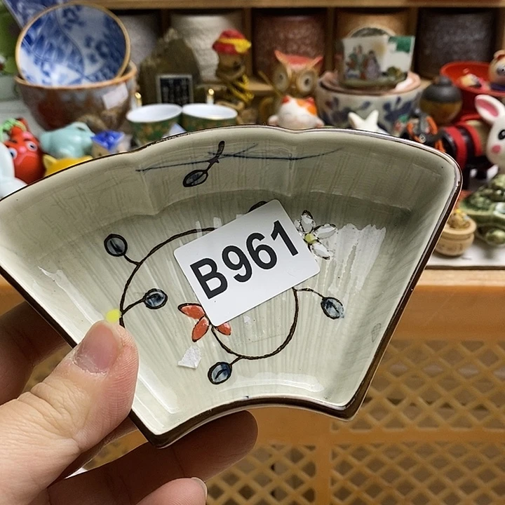 紫砂茶杯是***呀日本精品回流瓷器