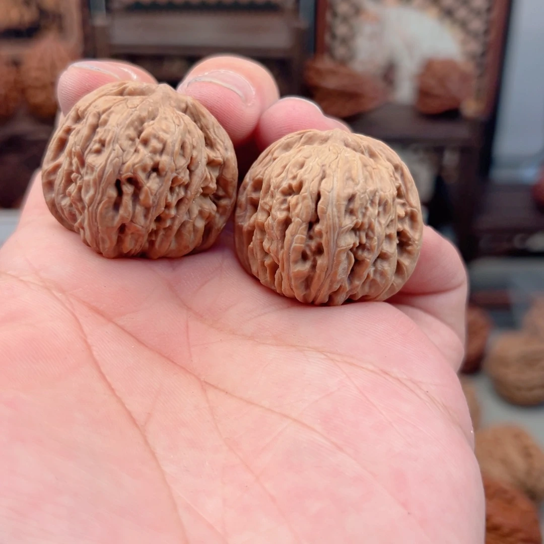 文玩核桃吊坠色差