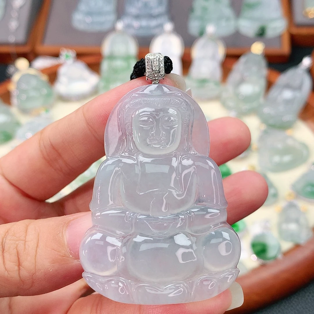 颈饰18K金镶嵌翡翠观音