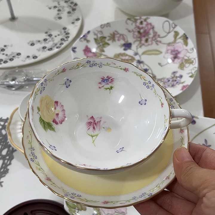 瓷片微瑕骨瓷咖啡杯碟黄雏菊一套