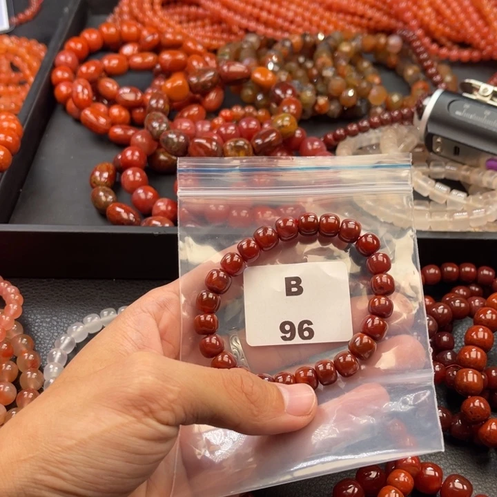 南红玛瑙未镶嵌多样性发货默认微瑕称重9mm