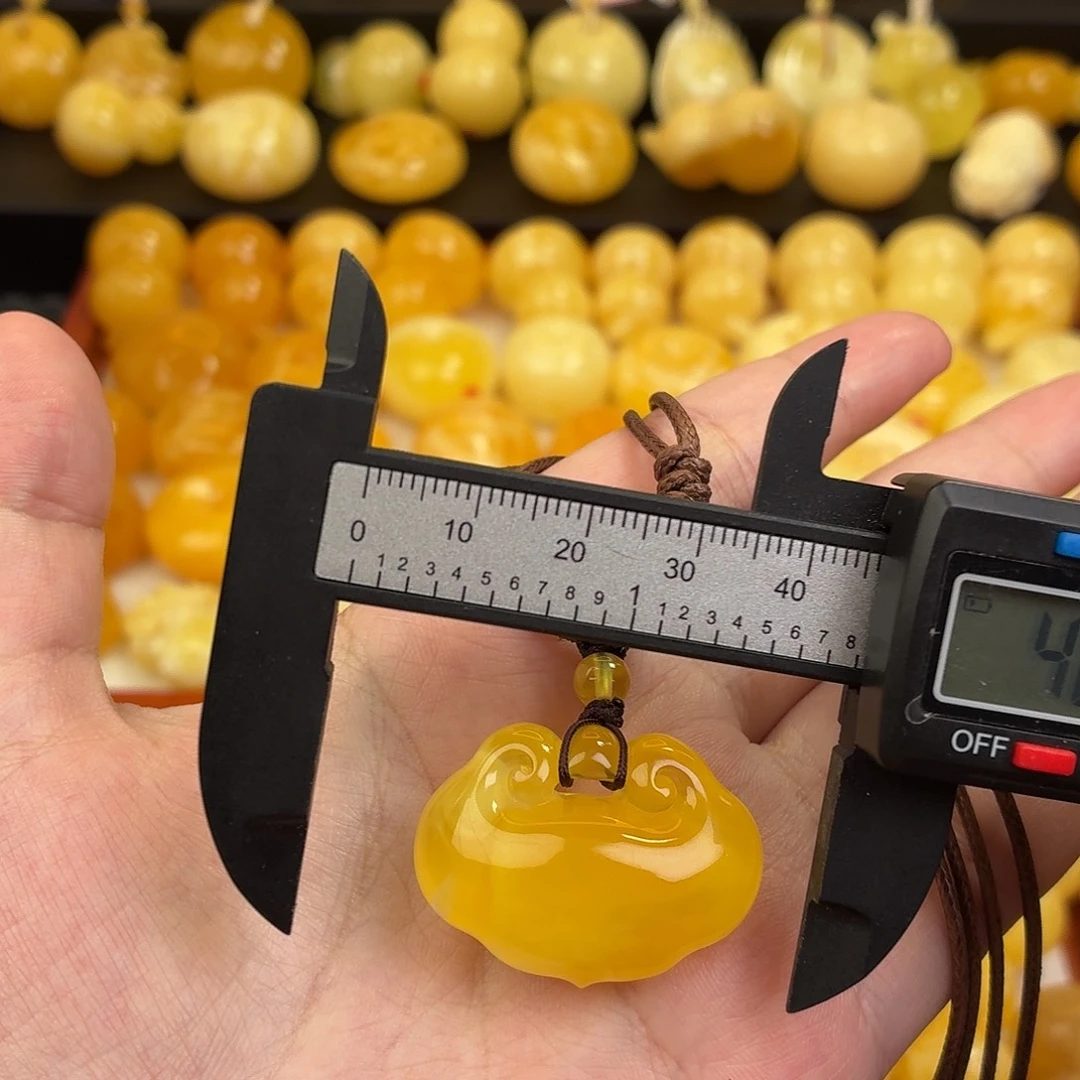 蜜蜡未镶嵌毛衣链蜜蜡