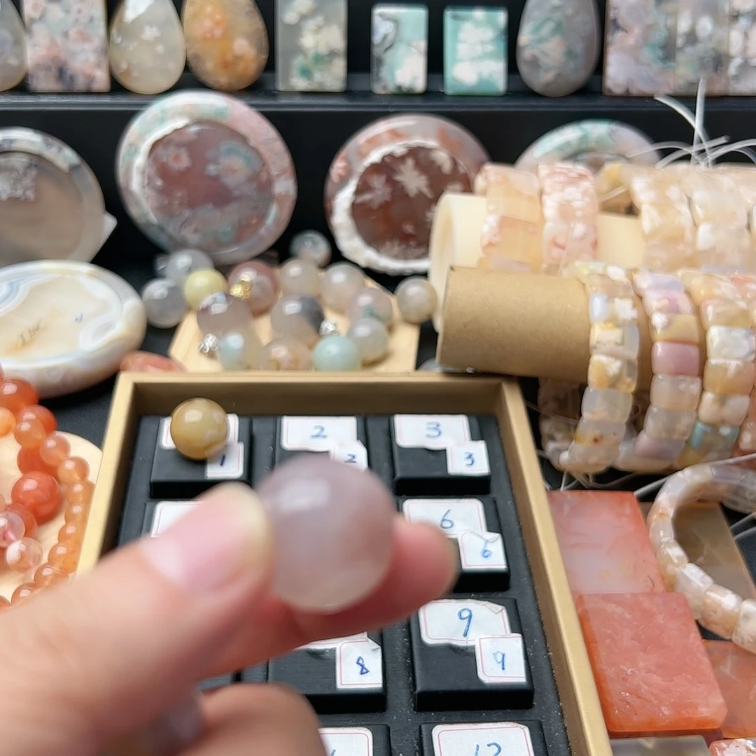 【闪购商品】未镶嵌颈饰玛瑙/玉髓田***菜