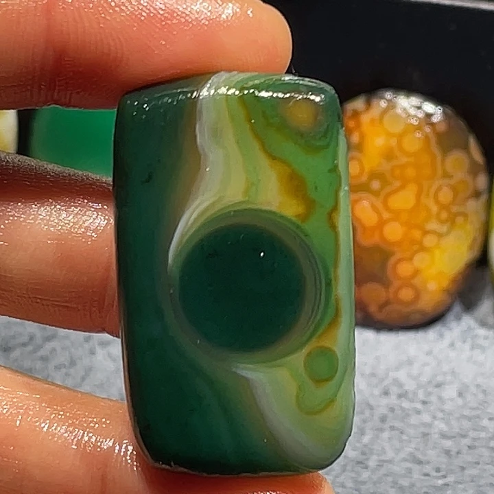 玛瑙/玉髓未镶嵌珠宝奇石