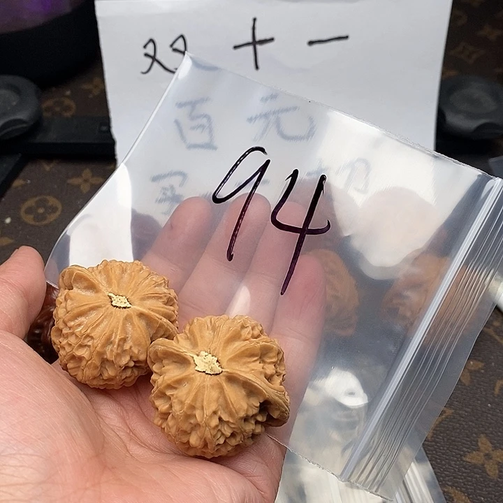 吊坠文玩核桃w369649649649496496