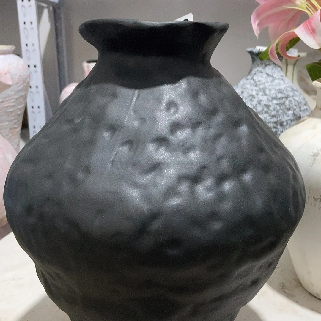 何***姐景德镇花瓶一物一拍