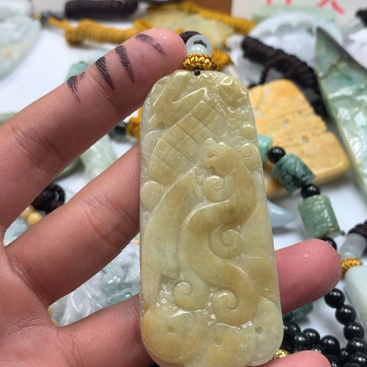 颈饰未镶嵌翡翠保真天然a货翡翠