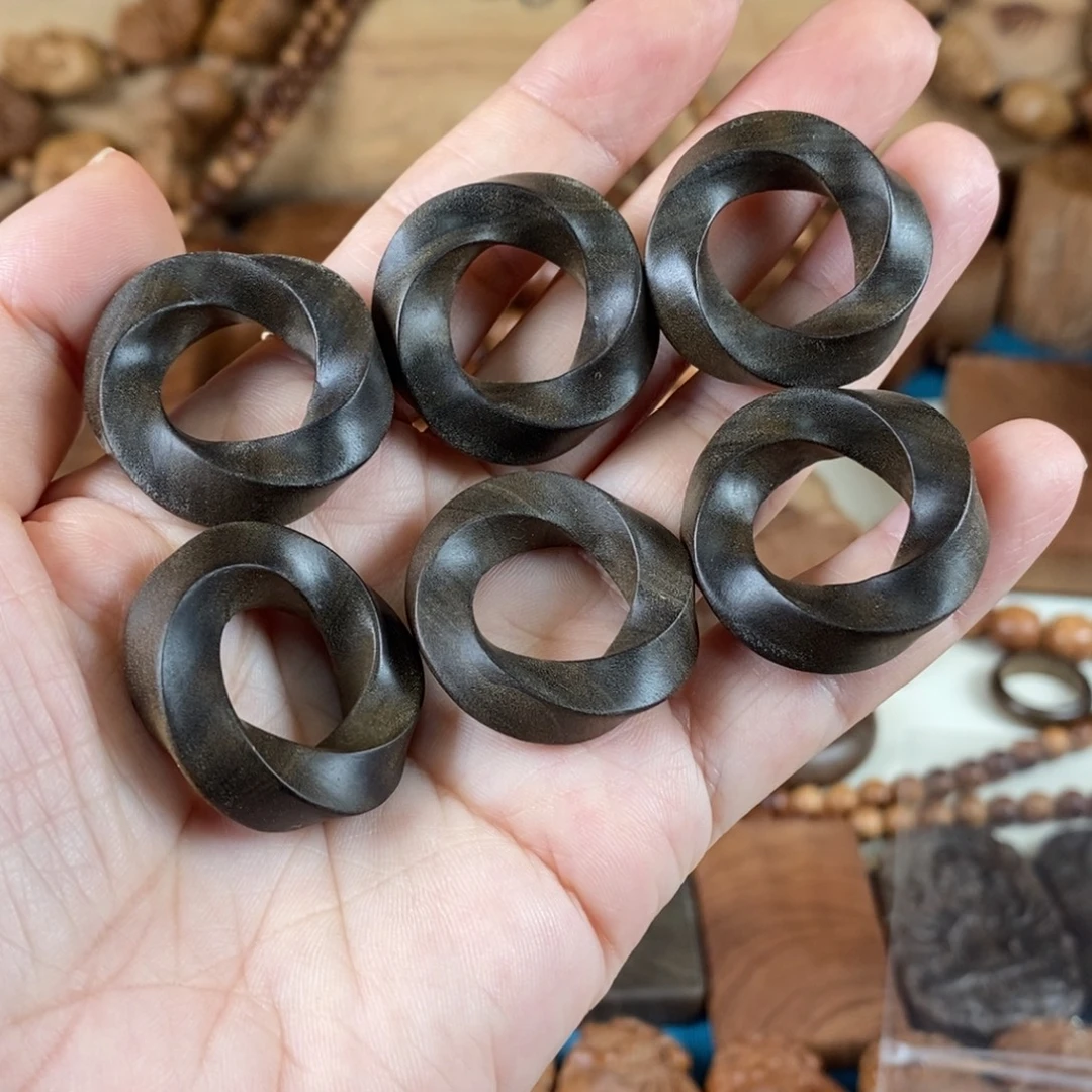 其他檀香木阴沉横纹黑肉莫比斯环