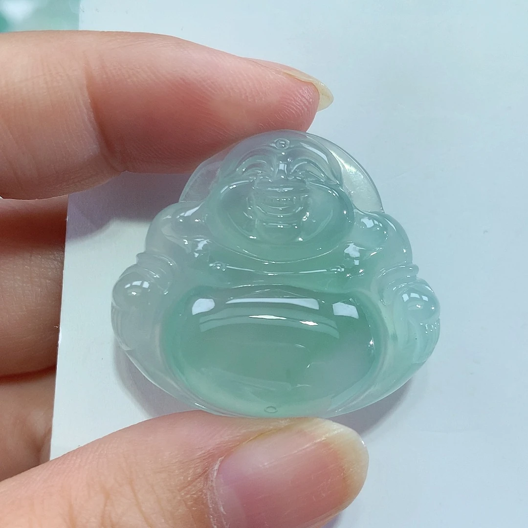 翡翠18K金镶嵌颈饰佛