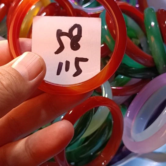 玛瑙/玉髓手镯未镶嵌