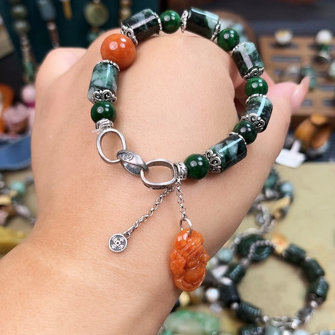 翡翠未镶嵌颈饰翡翠首饰