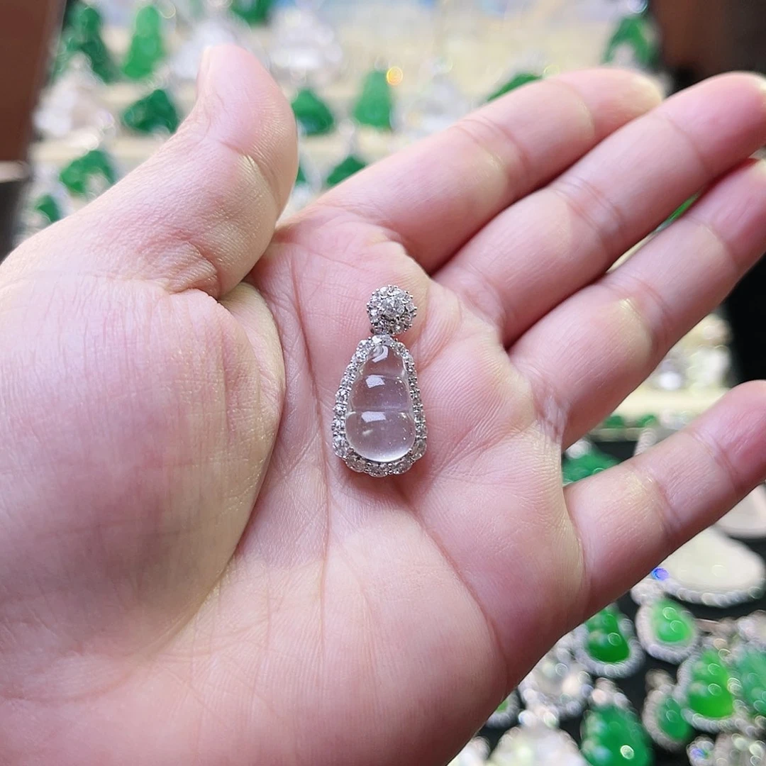 颈饰银S925镶嵌石英质玉福豆