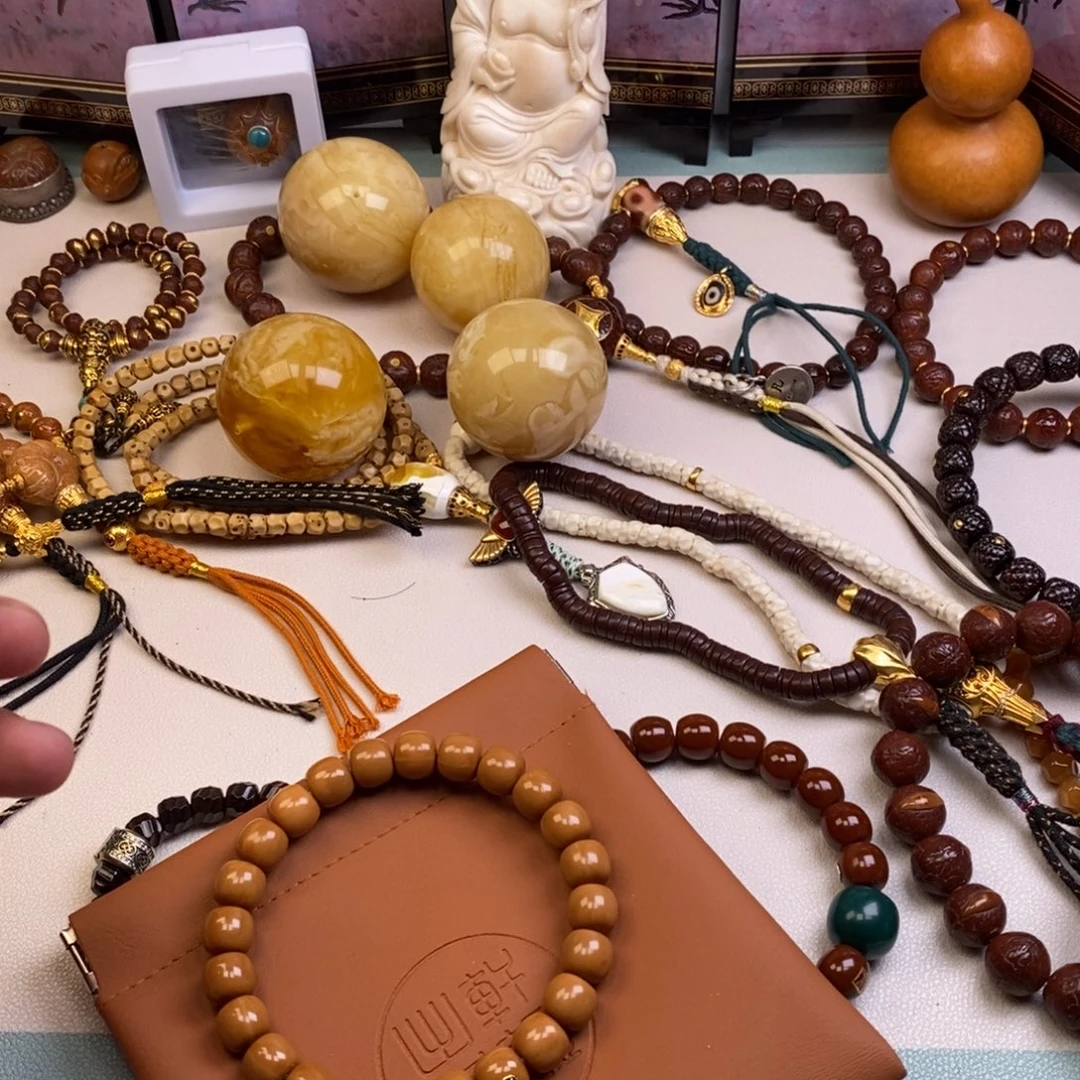 猴头核桃吊坠。。。。。。。。。。。