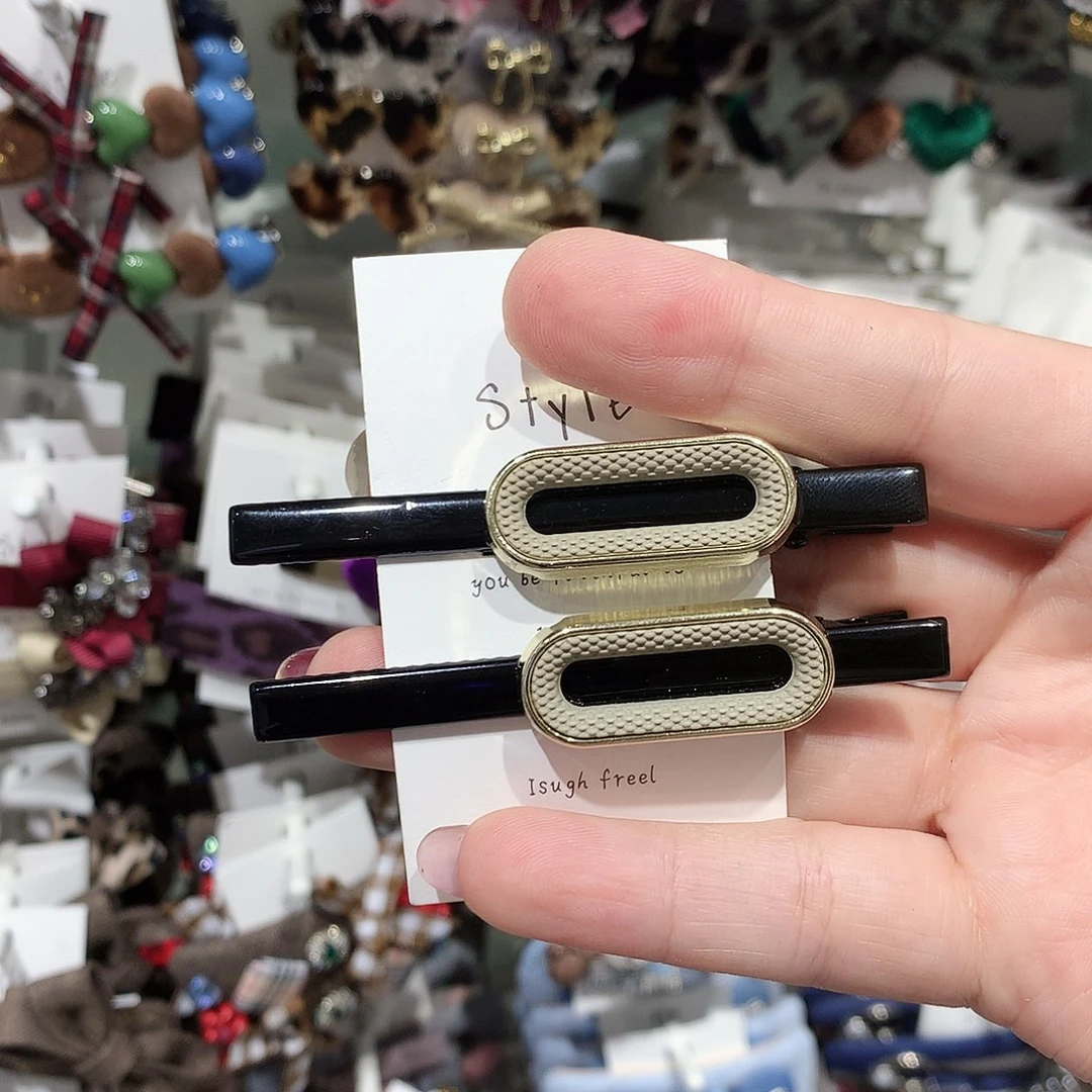 布艺非金属泡菜黑色一字鸭嘴