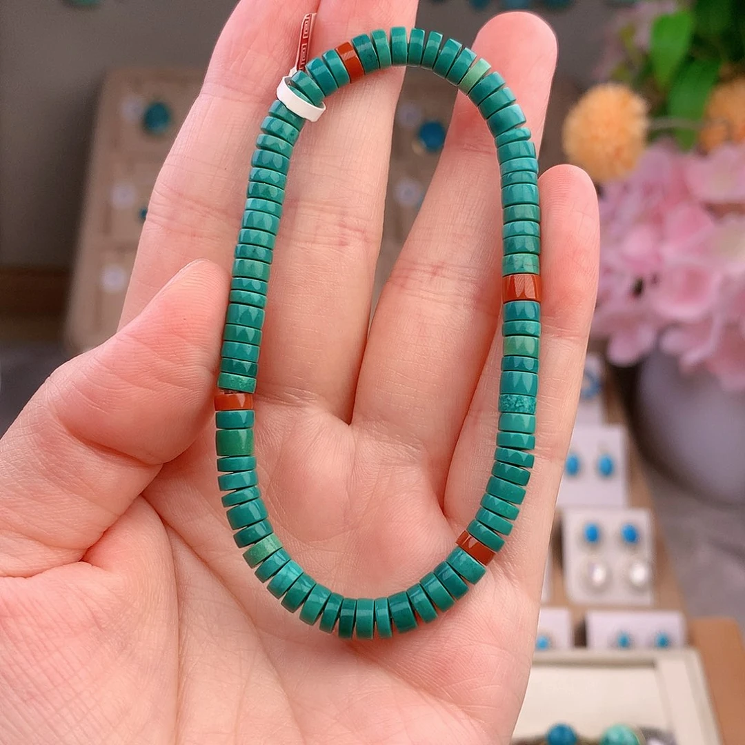 绿松石未镶嵌颈饰