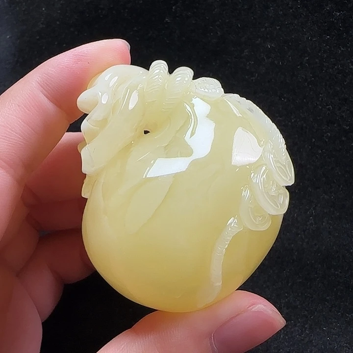 未镶嵌蜜蜡珠宝奇石