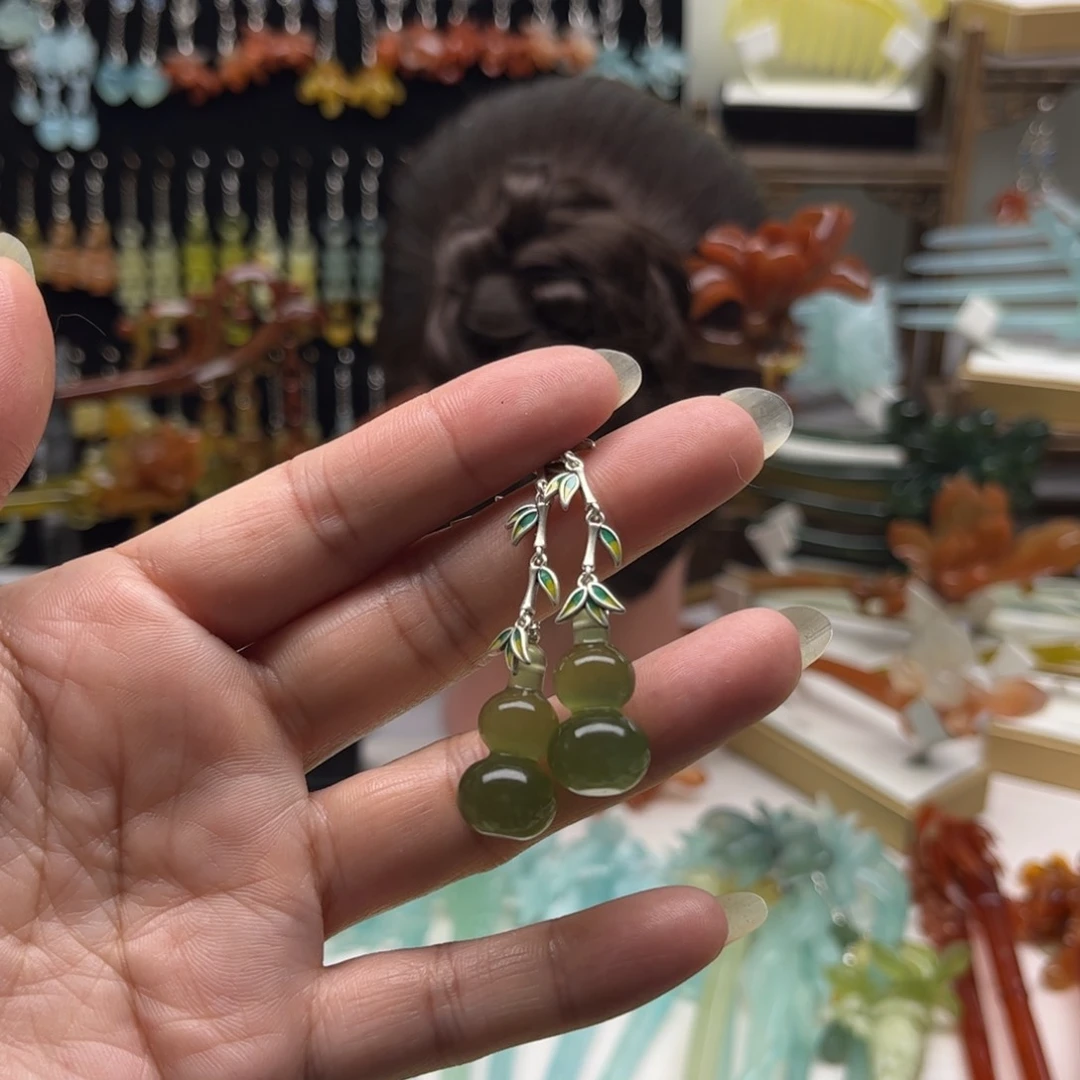 蛇纹石玉发饰合金糖*