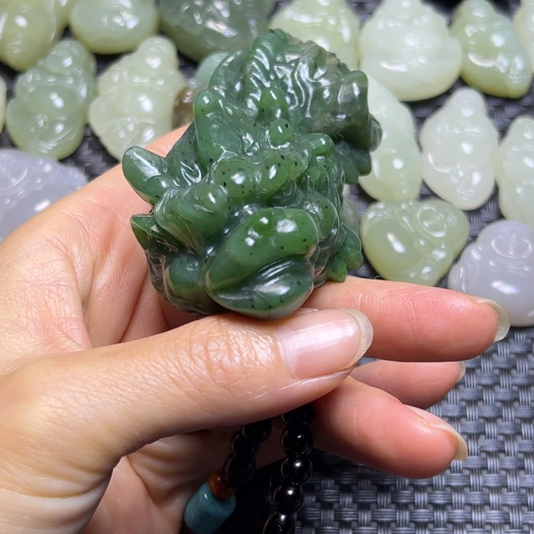 未镶嵌和田玉把件