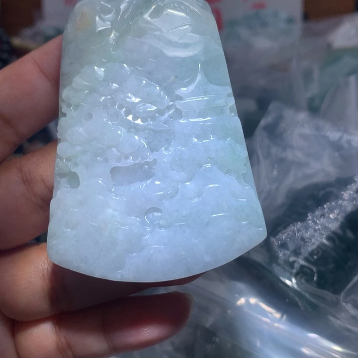翡翠未镶嵌颈饰保真天然A货翡翠
