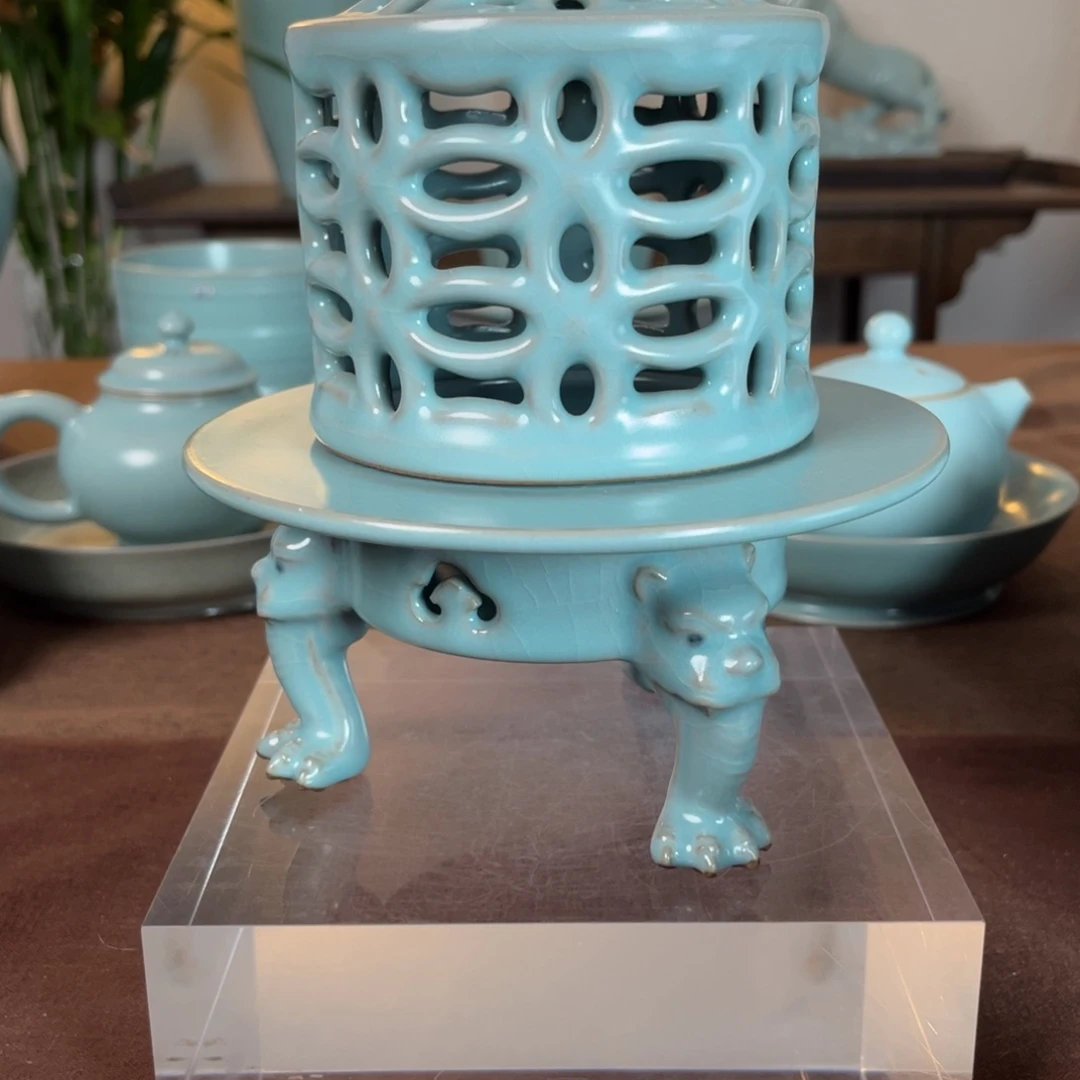 微瑕香炉原矿汝官窑作品