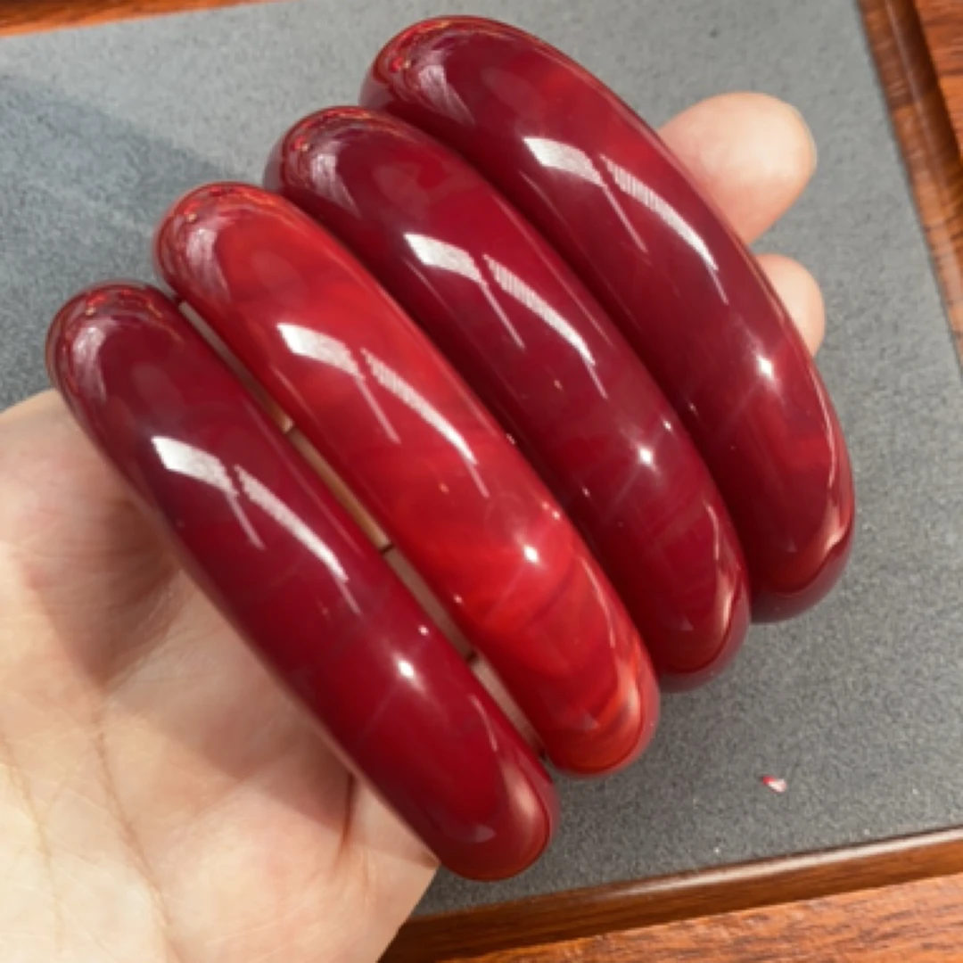 【亏米清仓】9*14mm精品牛血红色手镯300