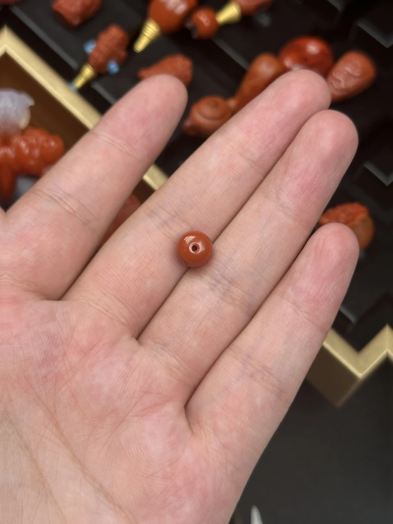 天然南红卡老型单珠