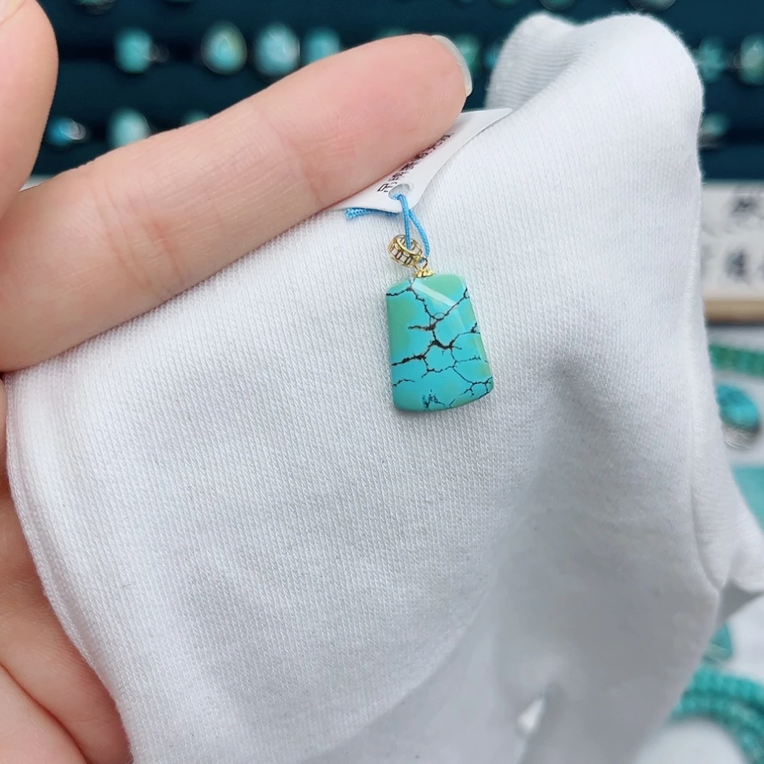 绿松石18K金镶嵌绿松石