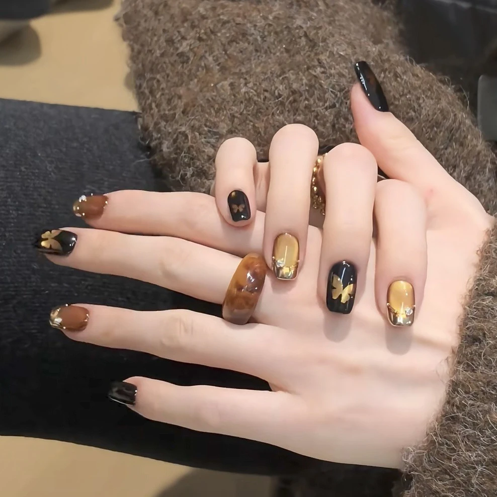黛瑞森【黑金蝴蝶】个性甜酷穿戴甲甲片猫眼镂空金色法式锆石美甲