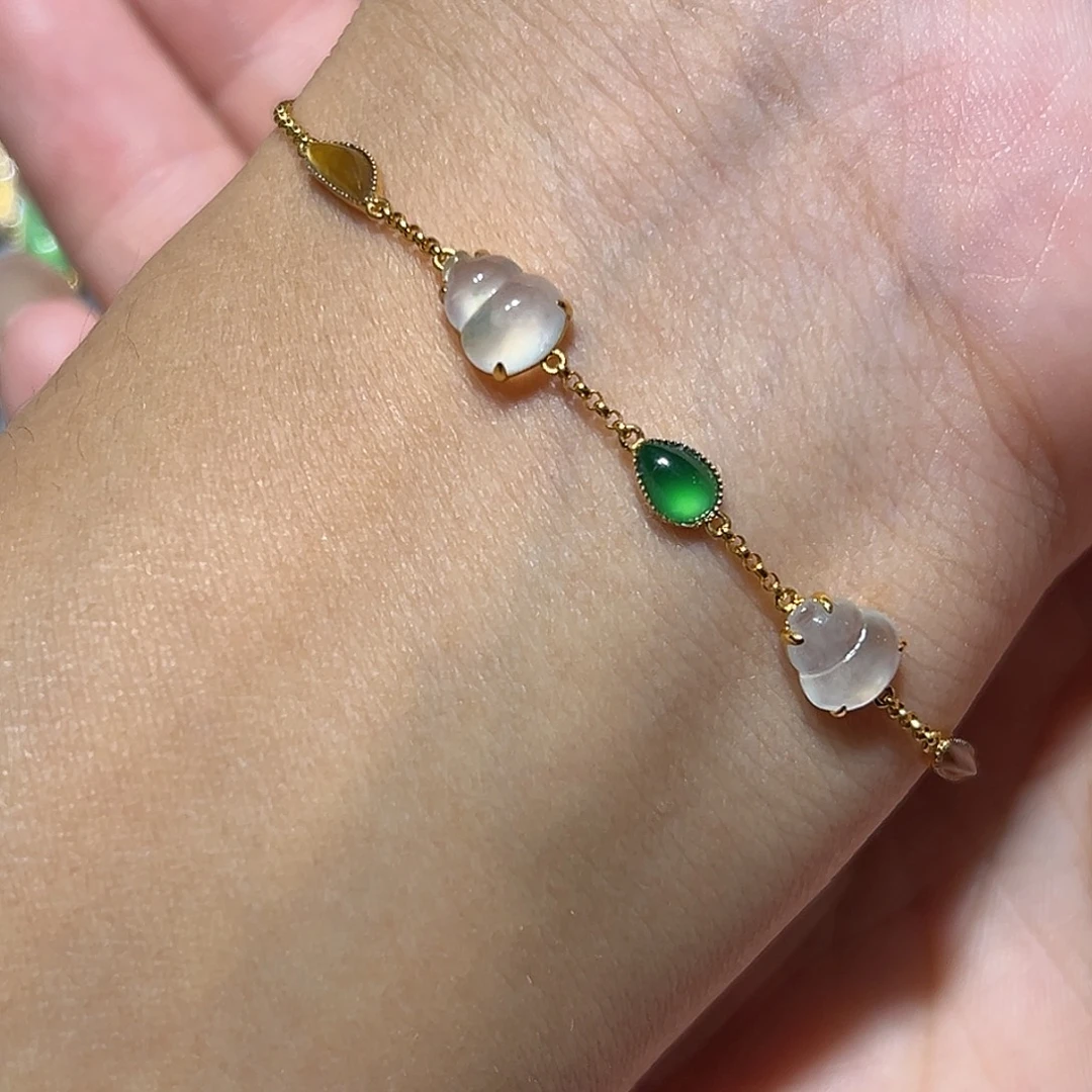 翡翠18K金镶嵌颈饰手链