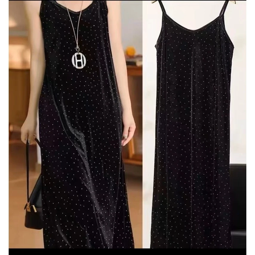 【克罗米】82121秋冬季法式V领黑色波点丝绒吊带裙女胖mm轻奢时尚