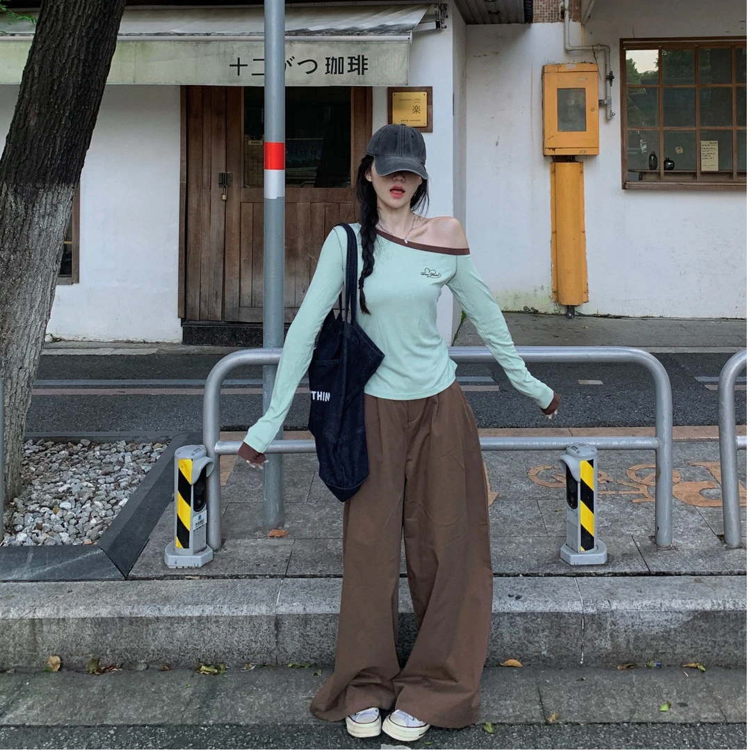 法式斜领设计感长袖T恤女秋季2025新款气质修身显瘦百搭打底上衣