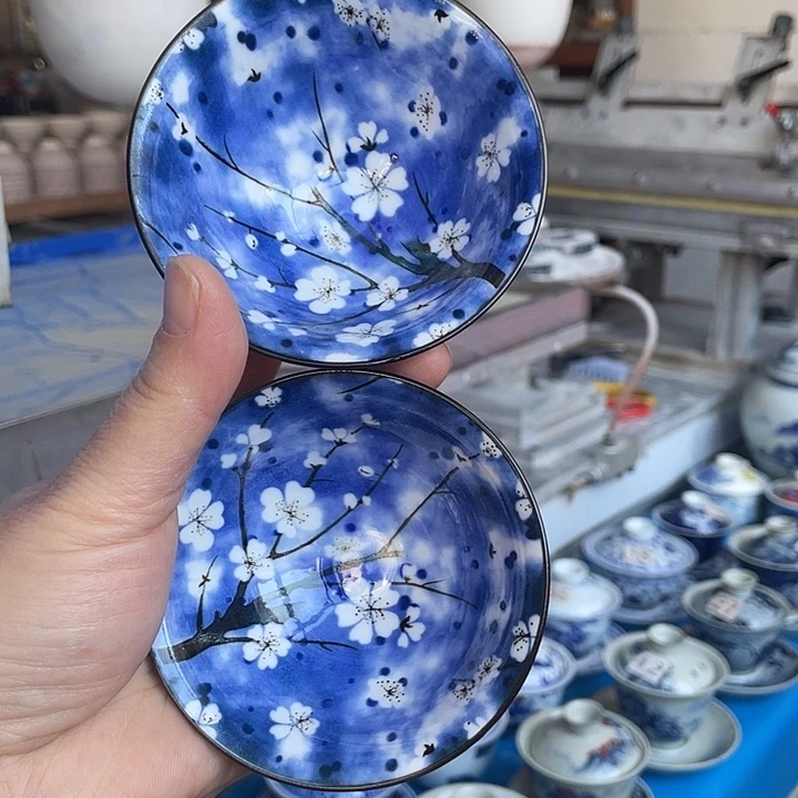 青花釉下彩杯子2个