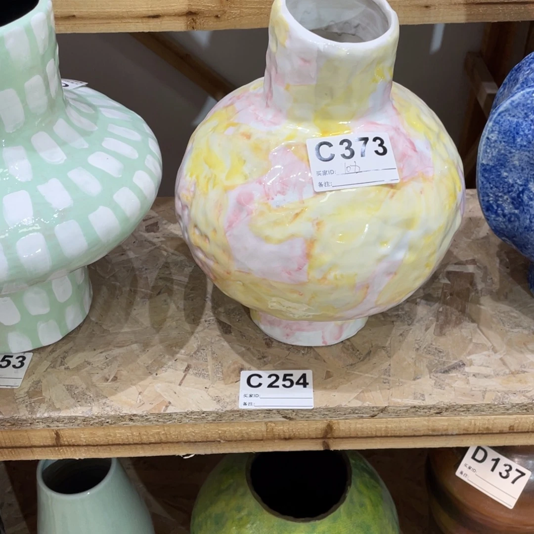白泥花瓶景德镇陶瓷艺术研究院