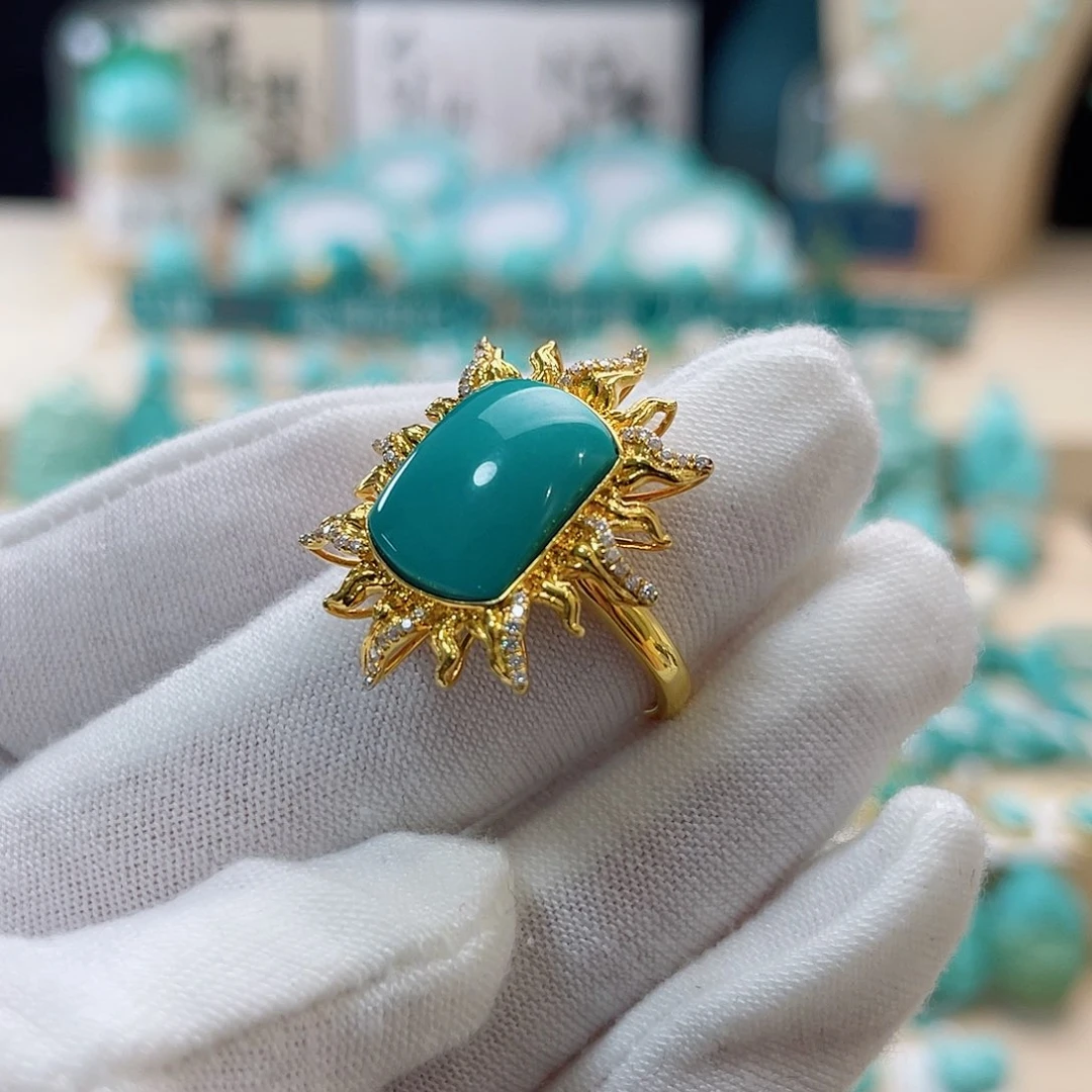 绿松石珠宝奇石18K金镶嵌