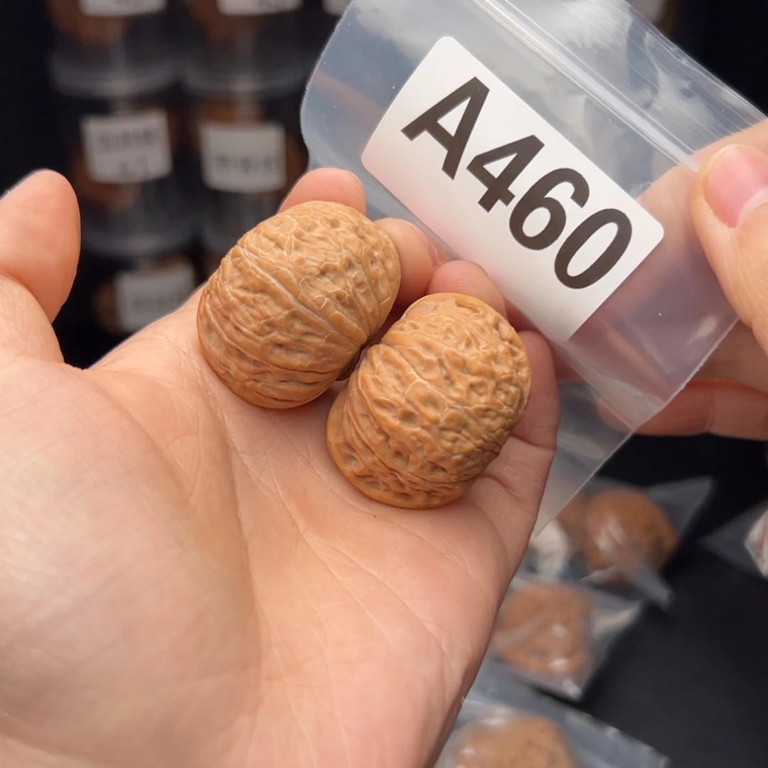 文玩核桃吊坠铁锤38