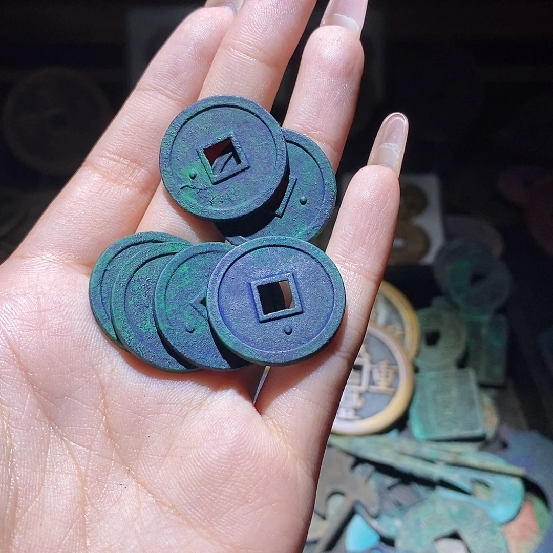 术***数铜现代仿制工艺品