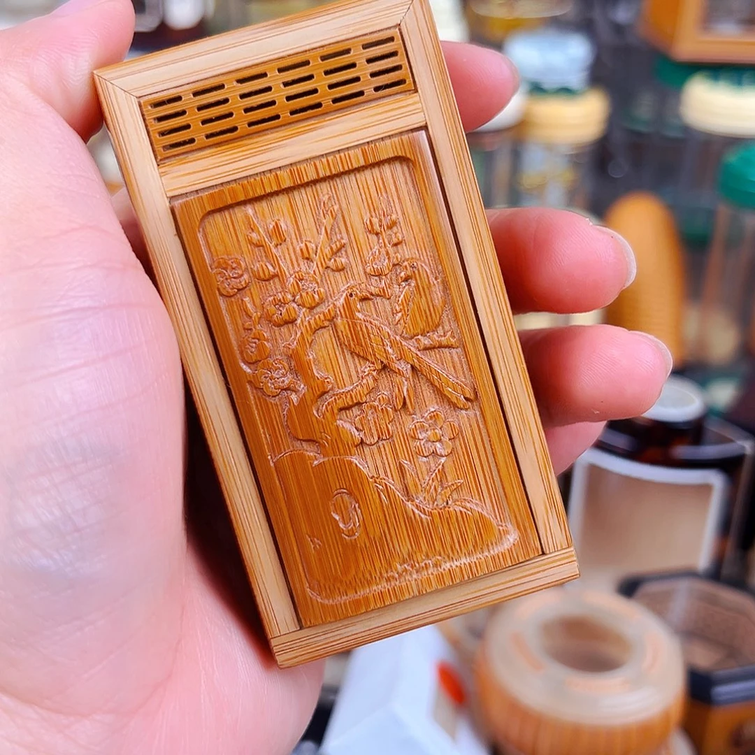 喜上眉梢图竹林金钟盒配竹蛉