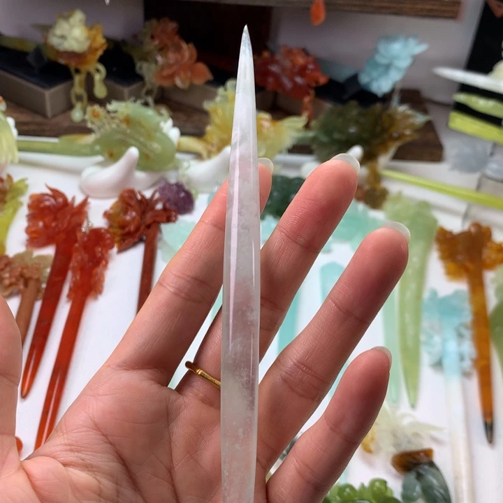 蛇纹石玉发饰未镶嵌寻****翼